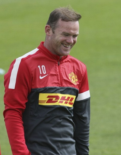 Rooney và một số cầu thủ khác của Man United chơi ở EURO 2012 như Ashley Young, Patrice, Evra và Luis Nani đã trở lại tập trung cùng đồng đội ở trung tâm huấn luyện Carrington.